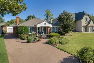 Sold home at 1109 Bedford Drive