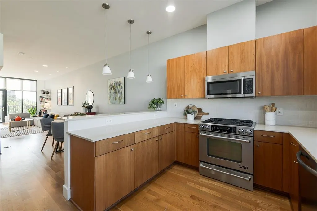 Photo 20 — 227 NE 4th Street, Oklahoma City, OK 73104