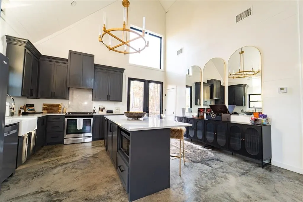 Photo 9 — 2409 Camp Ranch Road, Broken Bow, OK 74728