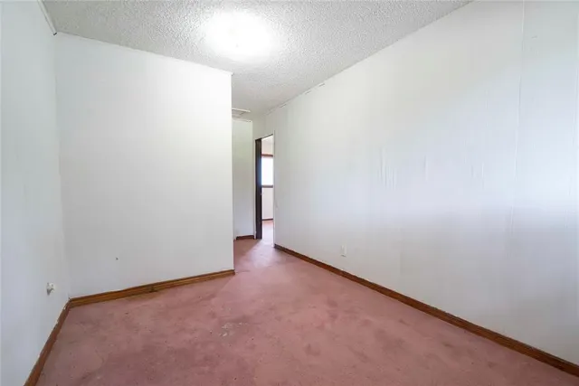 Photo 5 — 420 E 12th Street, Chandler, OK 74834