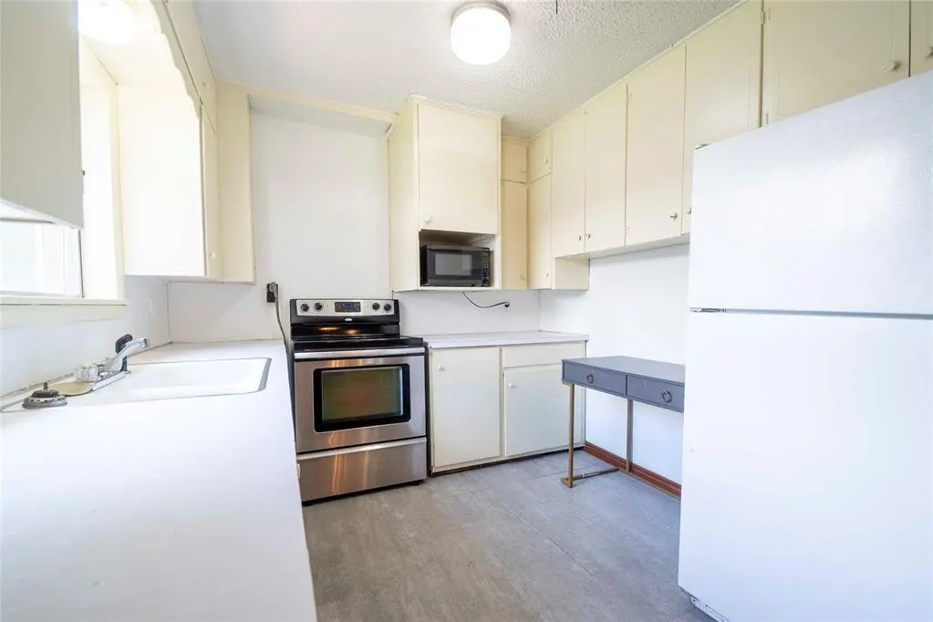 Photo 11 — 420 E 12th Street, Chandler, OK 74834