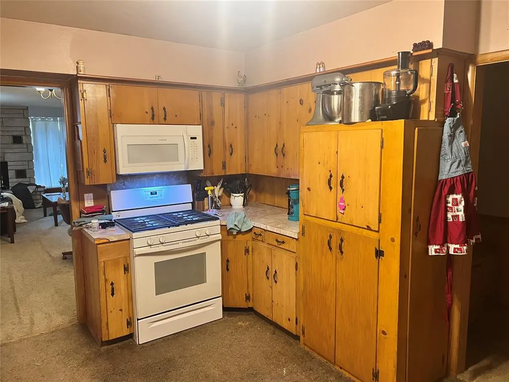 Photo 2 — 601 N Broadway Street, Hobart, OK 73651