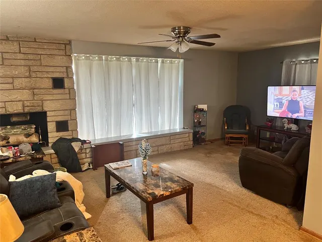 Photo 4 — 601 N Broadway Street, Hobart, OK 73651