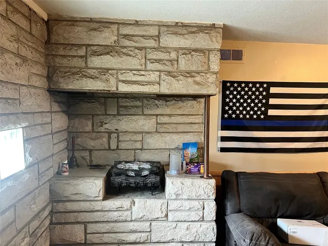 Photo 5 — 601 N Broadway Street, Hobart, OK 73651