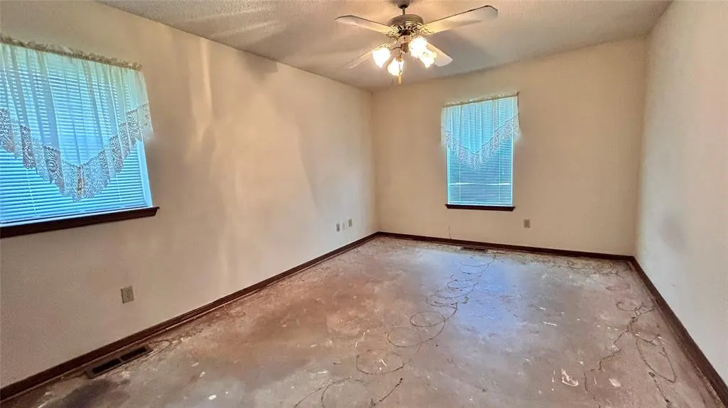 Photo 23 — 6216 Cloverlawn Court, Oklahoma City, OK 73135