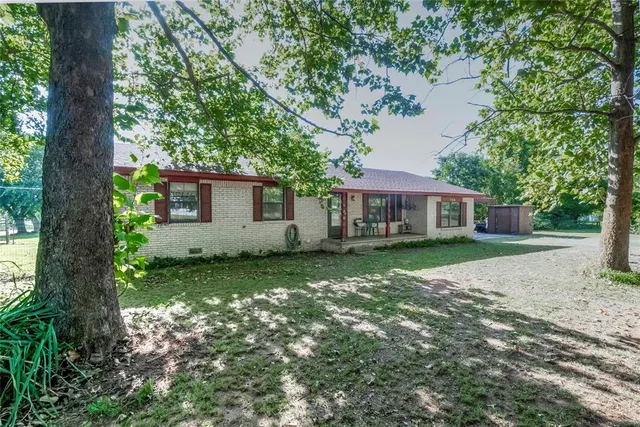 Photo 3 — 108 S 3rd Street, Stroud, OK 74079