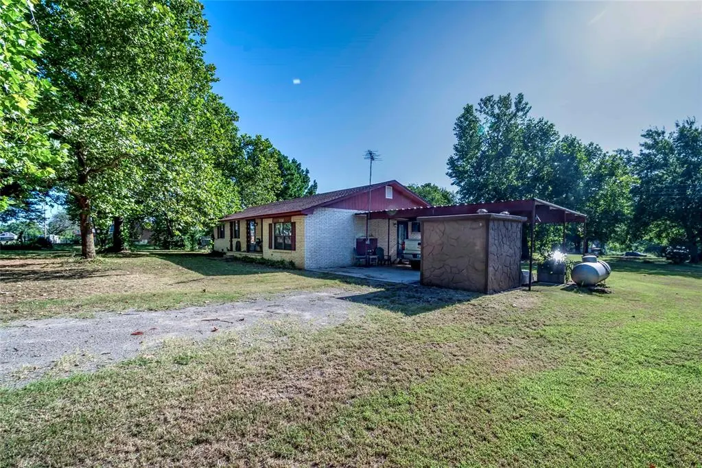 Photo 4 — 108 S 3rd Street, Stroud, OK 74079