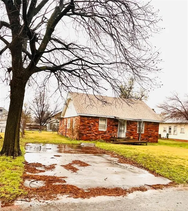 Front exterior — 409 W 3rd Street, Watonga, OK 73772