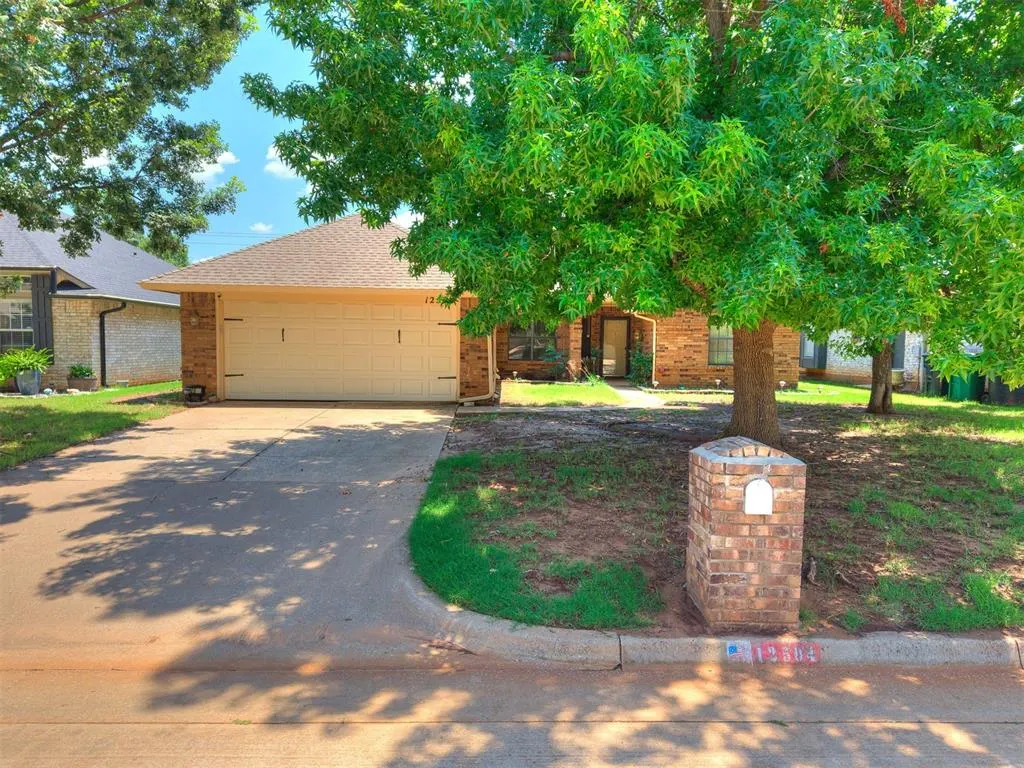 Photo 2 — 12504 Covey Creek Drive, Oklahoma City, OK 73142