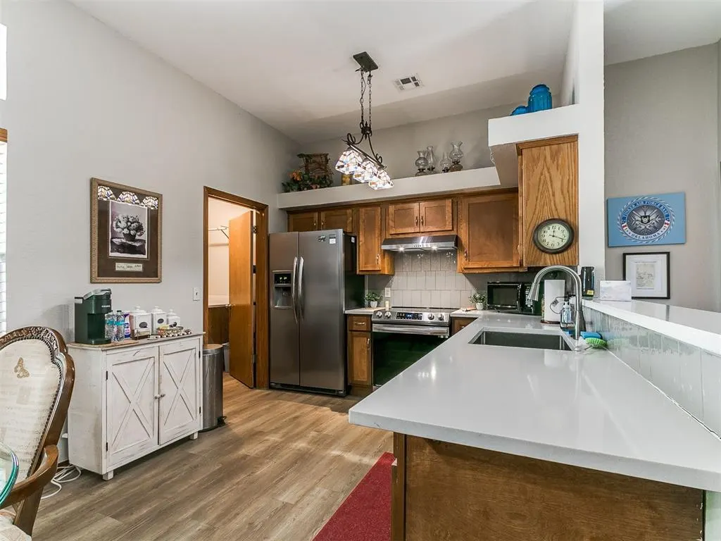Photo 18 — 12504 Covey Creek Drive, Oklahoma City, OK 73142