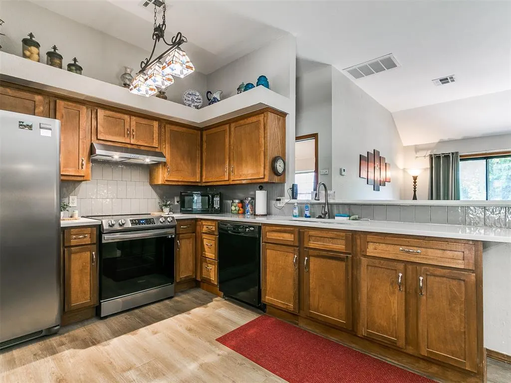 Photo 19 — 12504 Covey Creek Drive, Oklahoma City, OK 73142