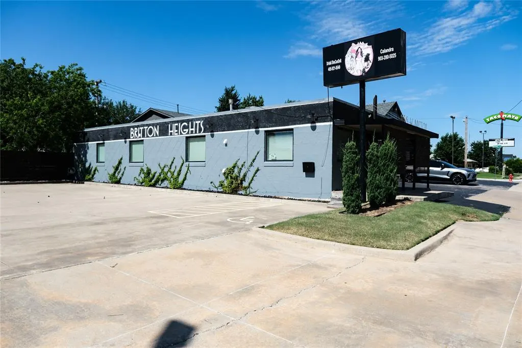 Front exterior — 1156 W Britton Road, Oklahoma City, OK 73114