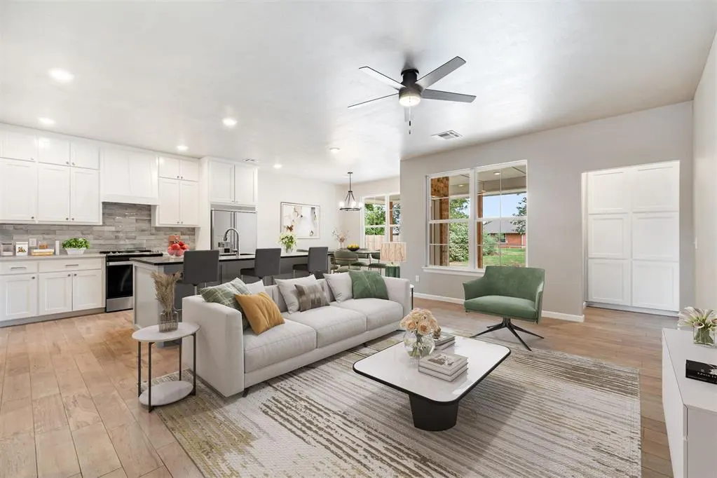 Photo 5 — 203 W Holly Street, Tuttle, OK 73089