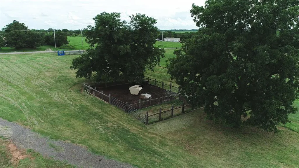 Photo 9 — E County 1520 Road, Maysville, OK 73057