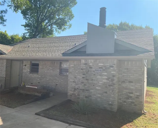 Front exterior — 305 S 5th Street A, Noble, OK 73068
