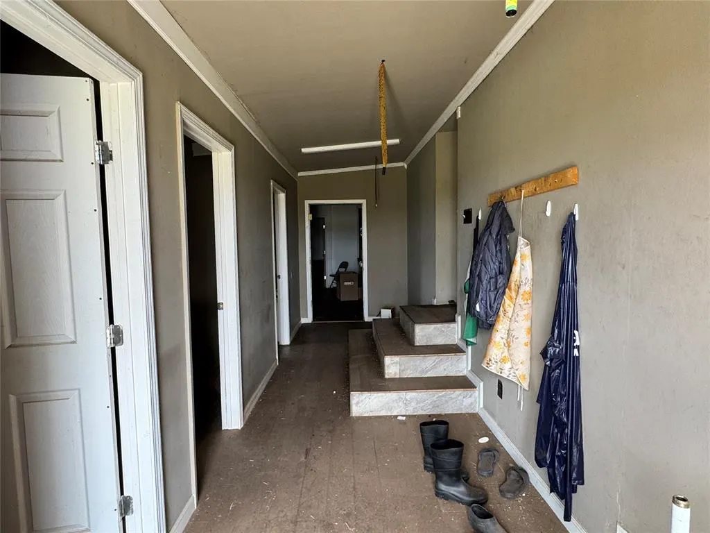Photo 21 — 17871 E 1200 Road, Erick, OK 73645