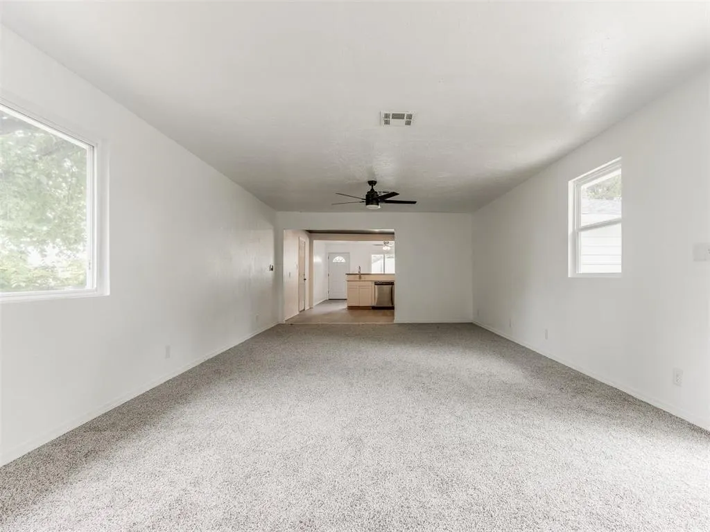 Photo 7 — 422 N Tenbrook Avenue, Shawnee, OK 74801