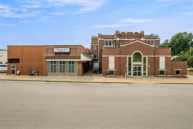Photo 4 — 117 W Grand Avenue, Tonkawa, OK 74653