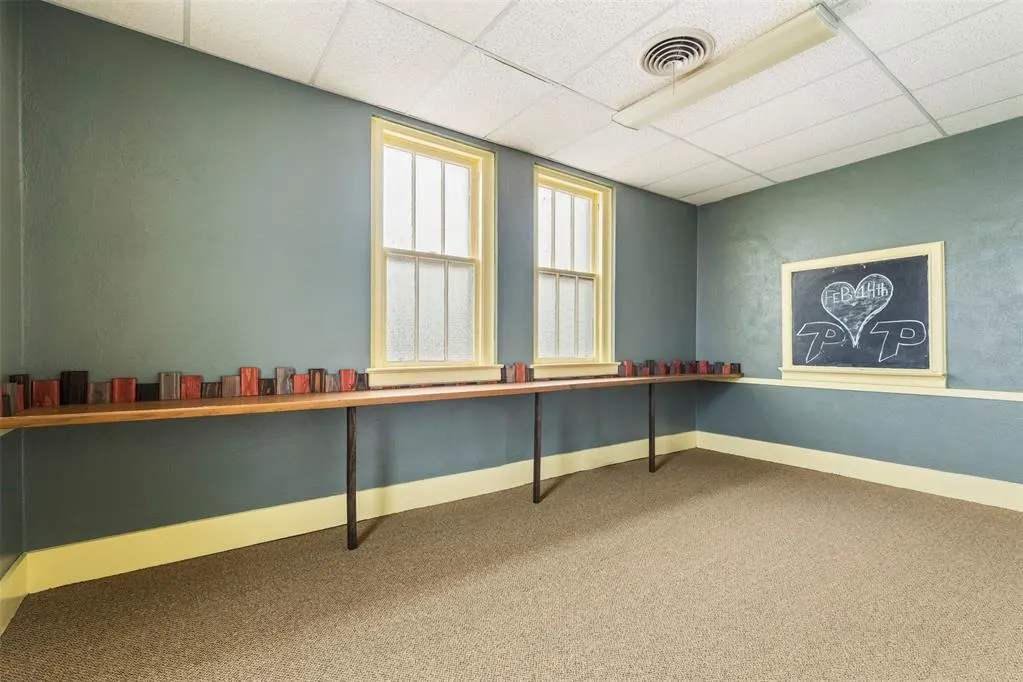 Photo 23 — 117 W Grand Avenue, Tonkawa, OK 74653