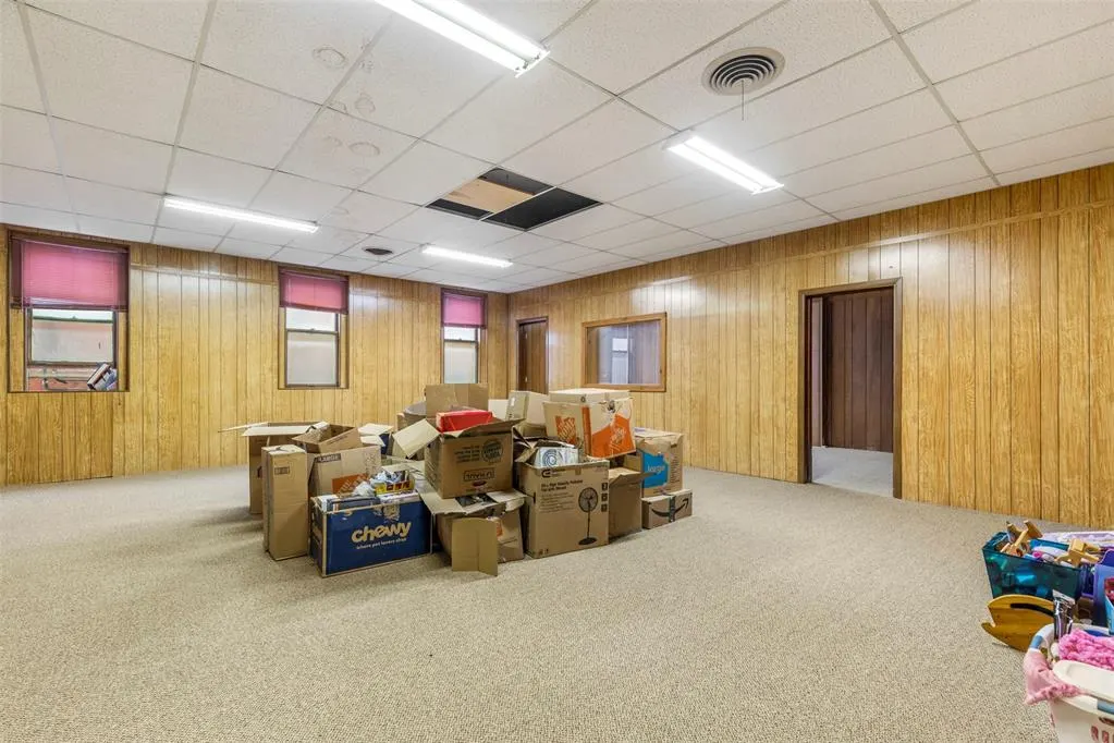 Photo 25 — 117 W Grand Avenue, Tonkawa, OK 74653