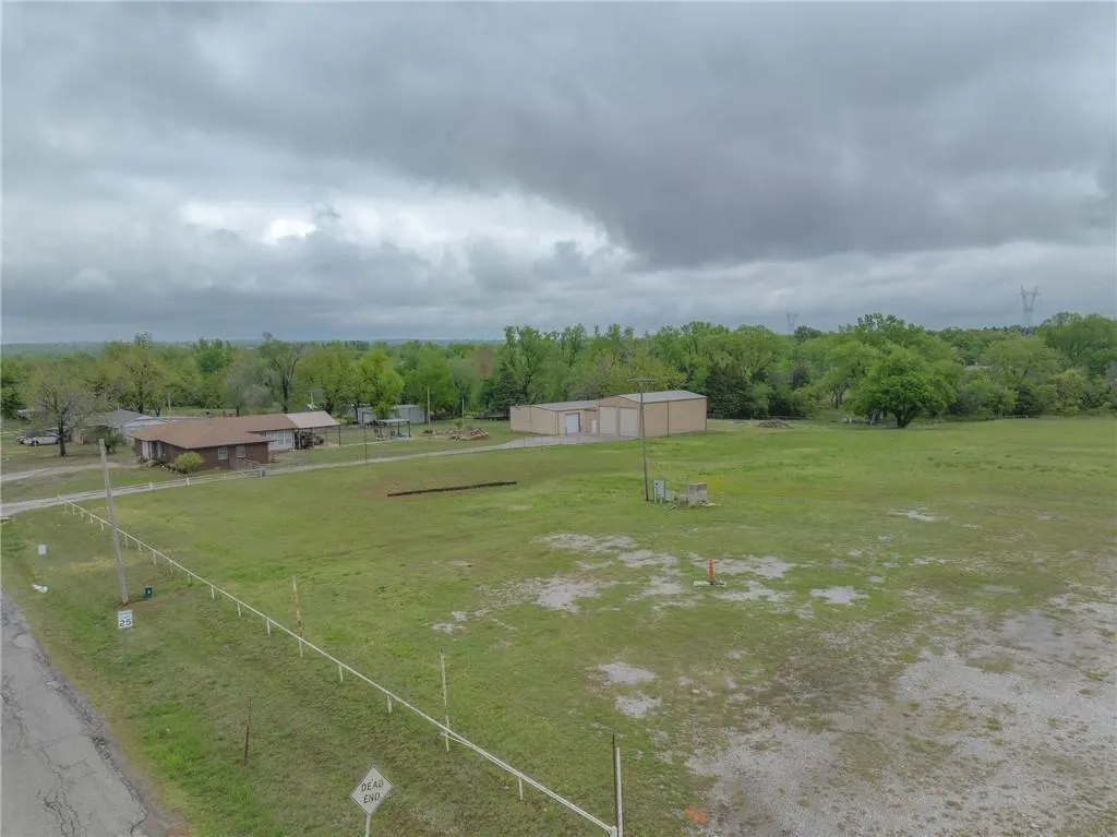 Photo 7 — 18001 NE 23rd Street, Harrah, OK 73045