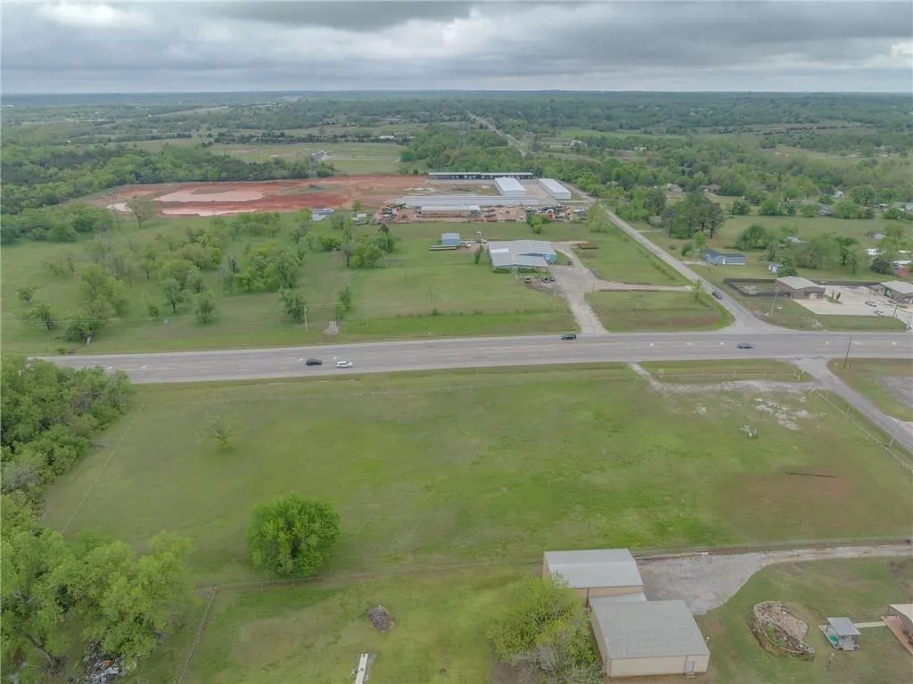 Photo 12 — 18001 NE 23rd Street, Harrah, OK 73045