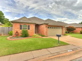 Sold home at 4704 NW 118 Street
