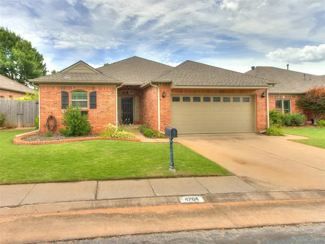 Photo 2 — 4704 NW 118 Street, Oklahoma City, OK 73162