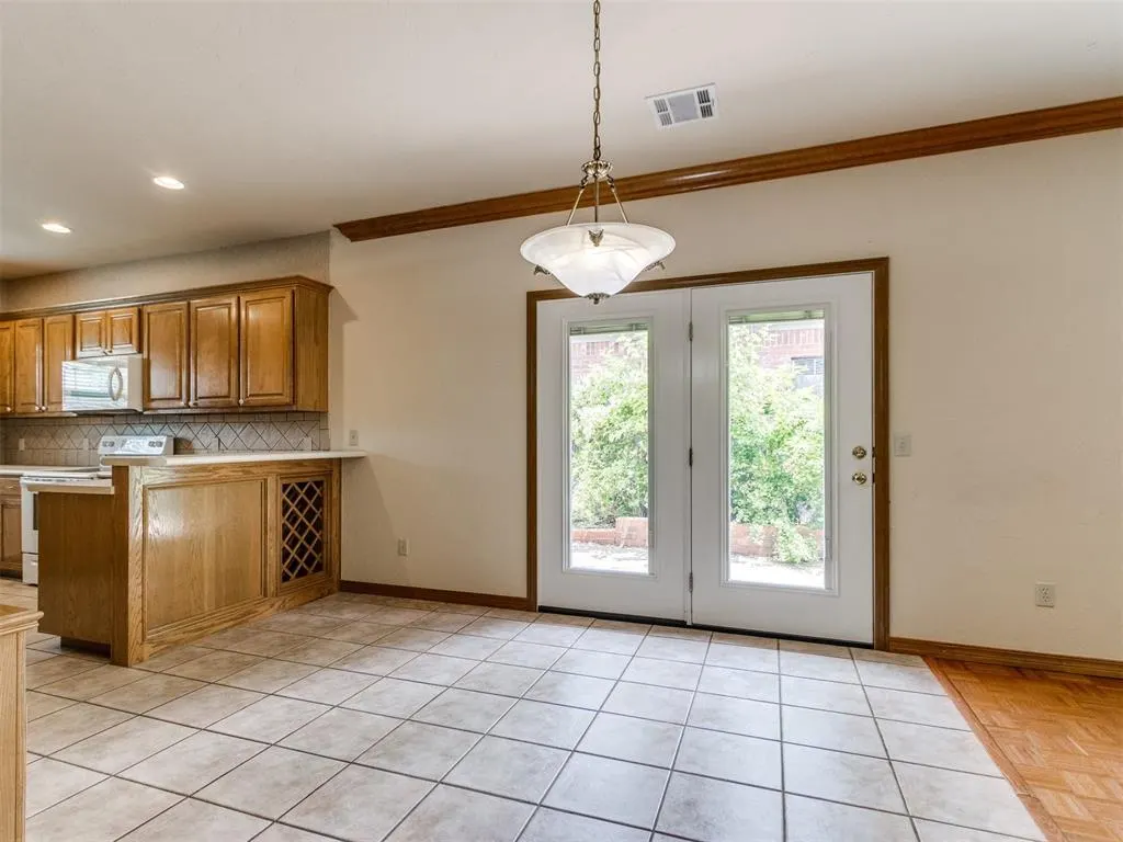 Photo 11 — 4704 NW 118 Street, Oklahoma City, OK 73162