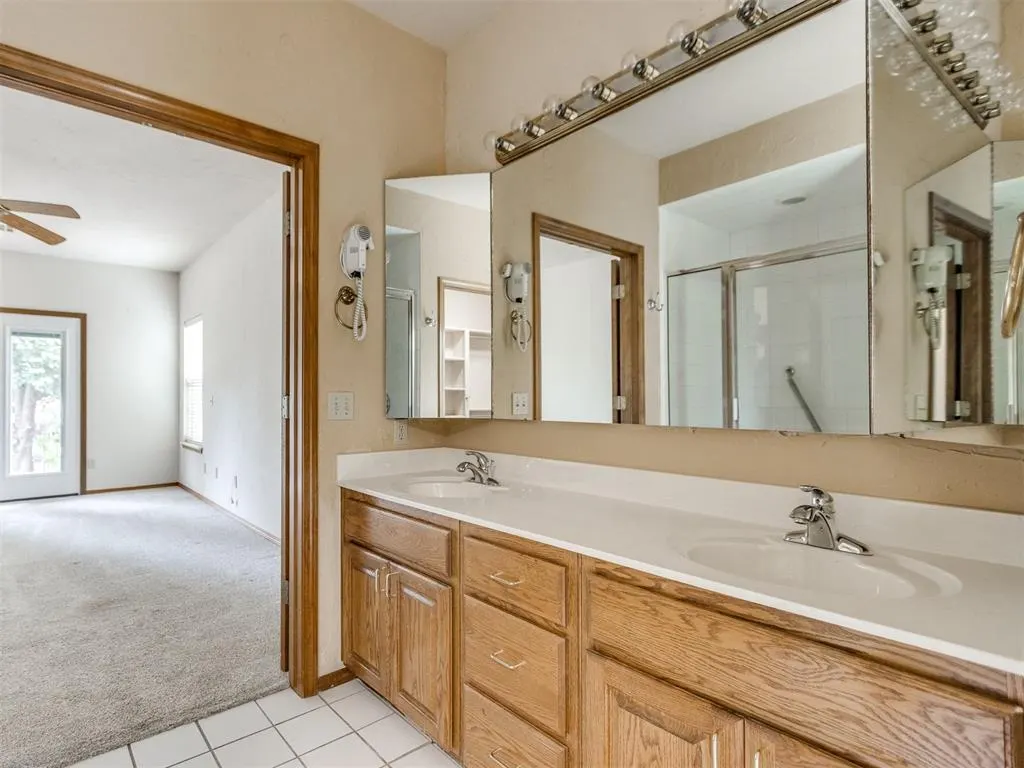 Photo 23 — 4704 NW 118 Street, Oklahoma City, OK 73162