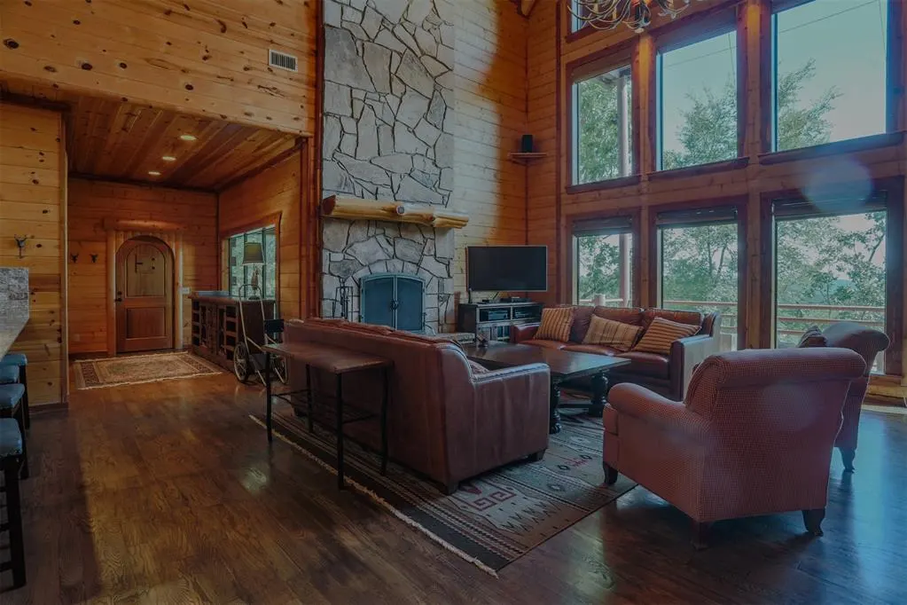 Photo 9 — 145 Lake Bluff Lane, Broken Bow, OK 74728