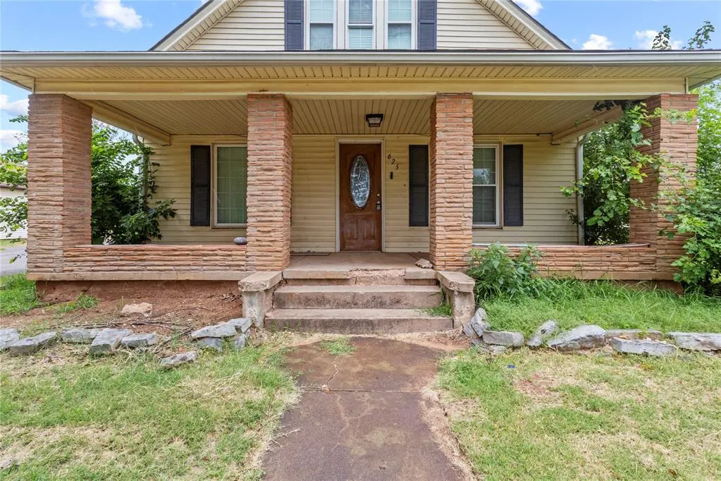 Photo 4 — 625 N Broadway Street, Hydro, OK 73048
