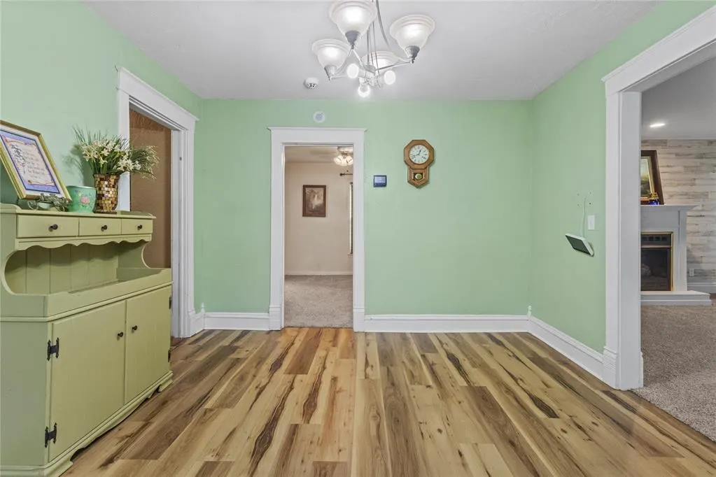 Photo 10 — 625 N Broadway Street, Hydro, OK 73048