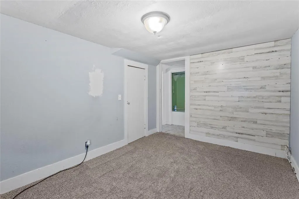 Photo 27 — 625 N Broadway Street, Hydro, OK 73048