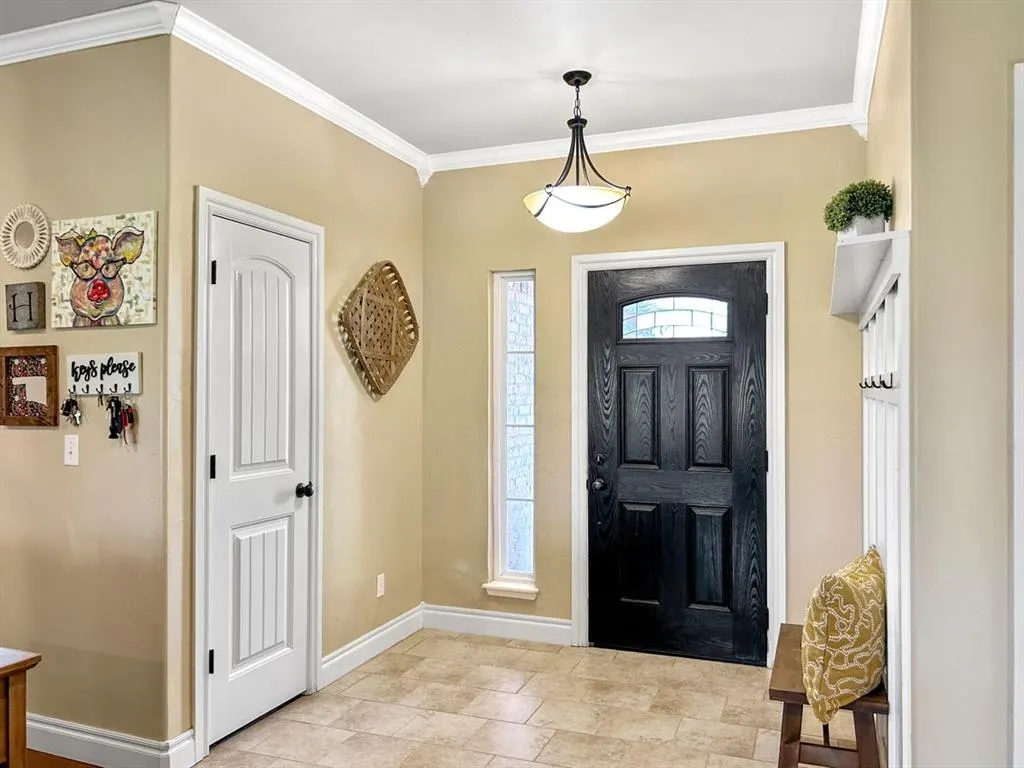 Photo 4 — 702 E Johnson Street, Lexington, OK 73051