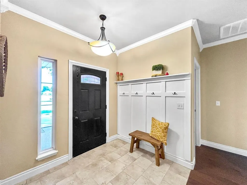 Photo 5 — 702 E Johnson Street, Lexington, OK 73051