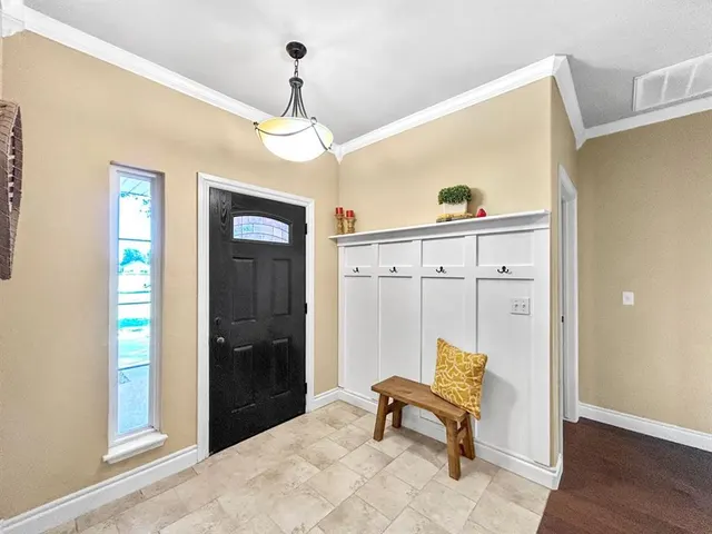 Photo 5 — 702 E Johnson Street, Lexington, OK 73051