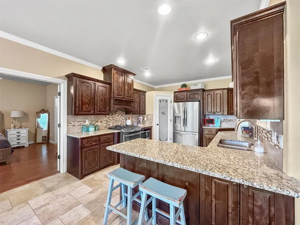 Photo 10 — 702 E Johnson Street, Lexington, OK 73051
