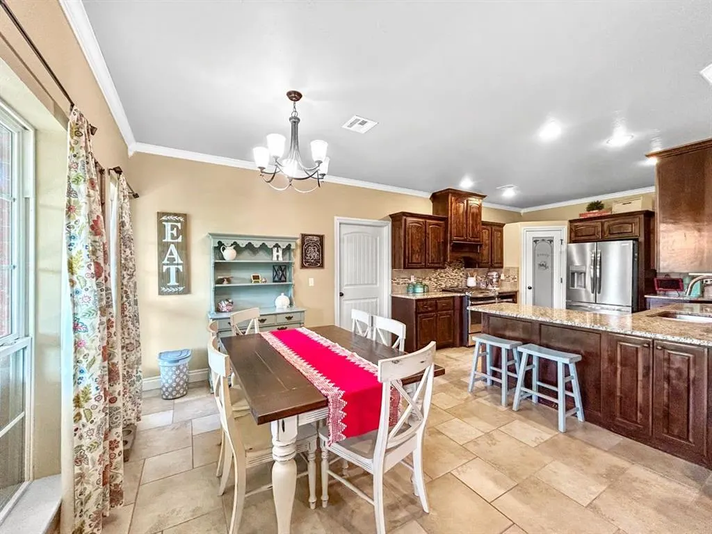 Photo 13 — 702 E Johnson Street, Lexington, OK 73051