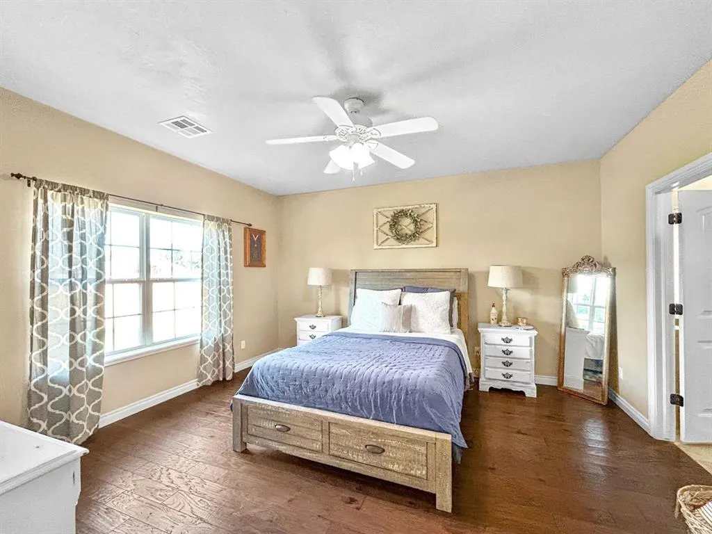 Photo 15 — 702 E Johnson Street, Lexington, OK 73051