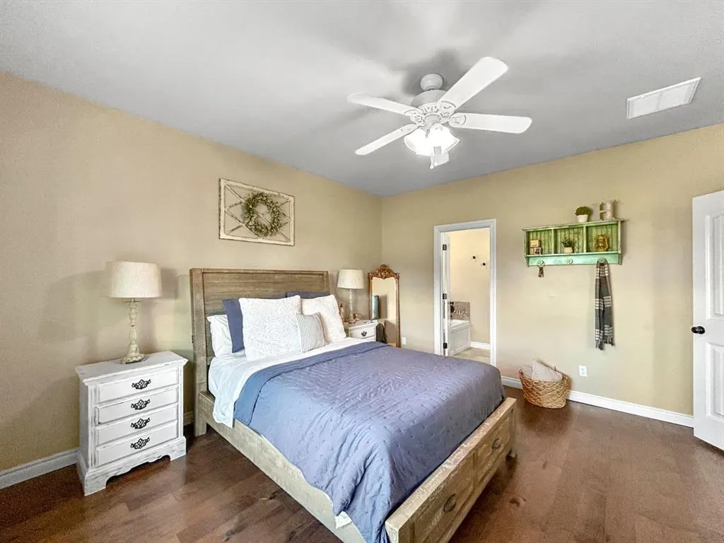 Photo 16 — 702 E Johnson Street, Lexington, OK 73051