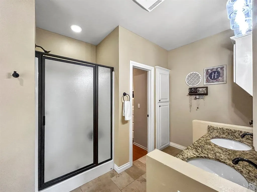 Photo 19 — 702 E Johnson Street, Lexington, OK 73051