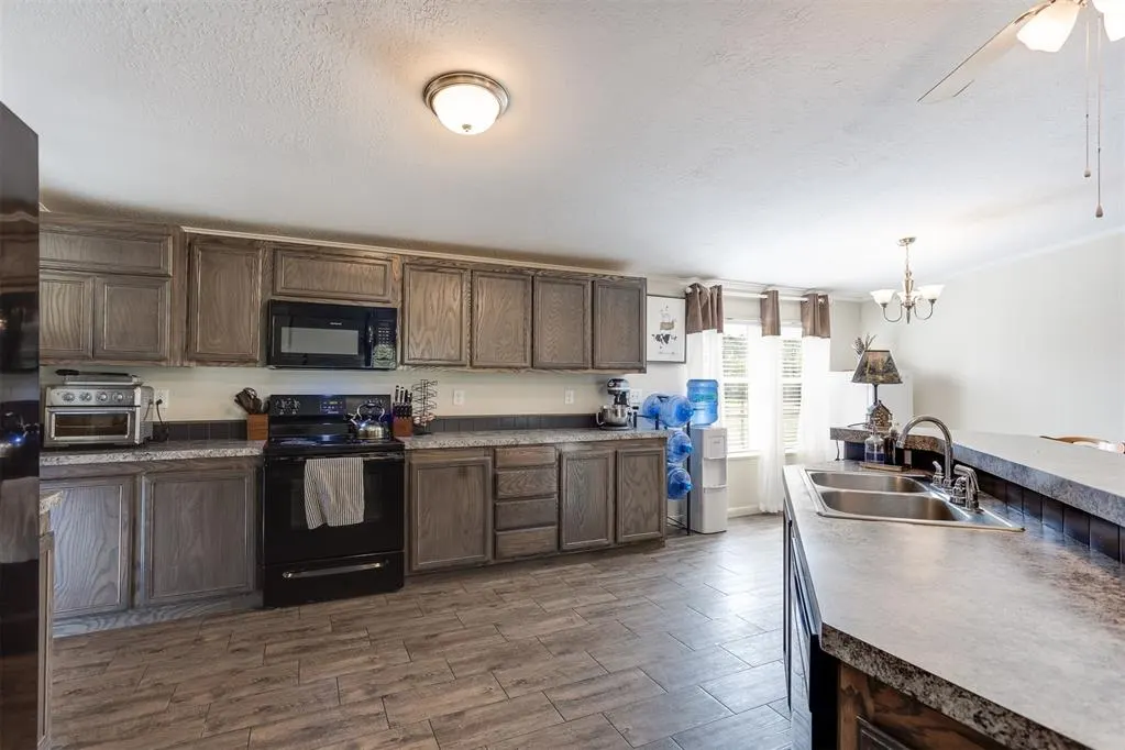Photo 12 — 10076 Cottonwood Farms, Coyle, OK 73027