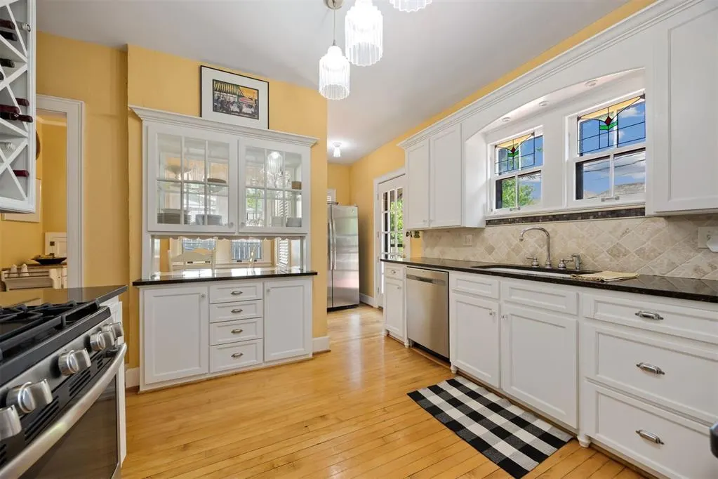Photo 14 — 627 NE 15th Street, Oklahoma City, OK 73104