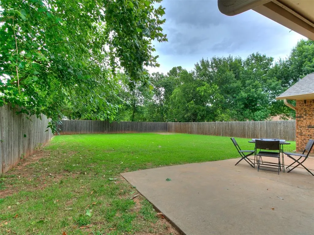 Photo 28 — 1221 Val Genes Road, Edmond, OK 73003