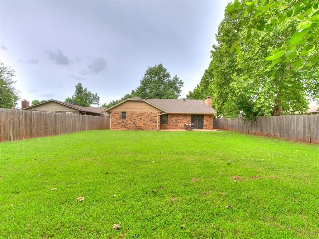 Photo 29 — 1221 Val Genes Road, Edmond, OK 73003