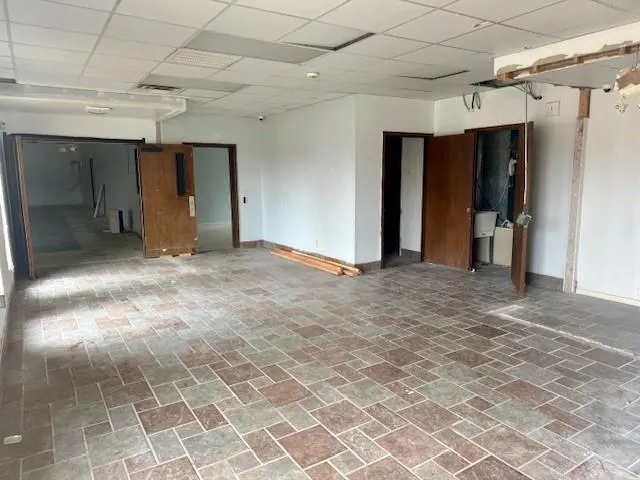 Photo 5 — 29551 SE 29th Street, McLoud, OK 74851