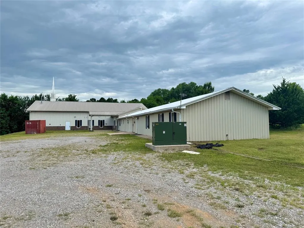 Photo 7 — 29551 SE 29th Street, McLoud, OK 74851