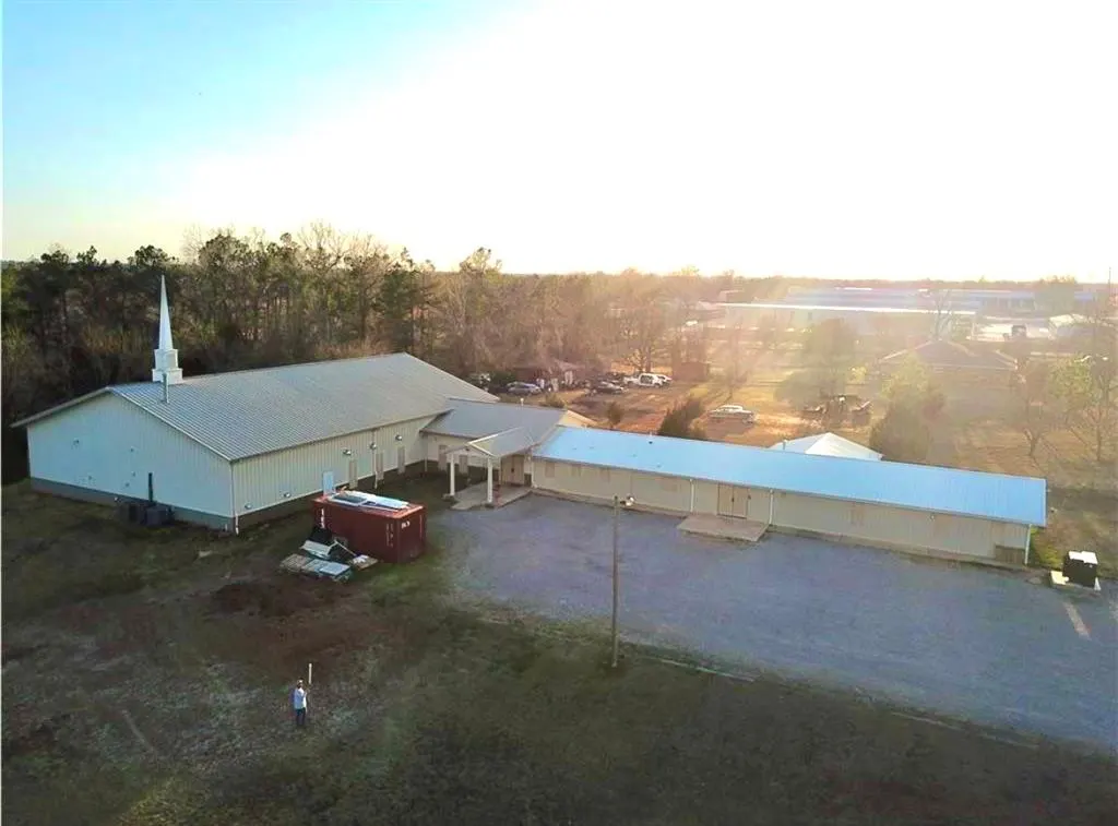 Photo 23 — 29551 SE 29th Street, McLoud, OK 74851