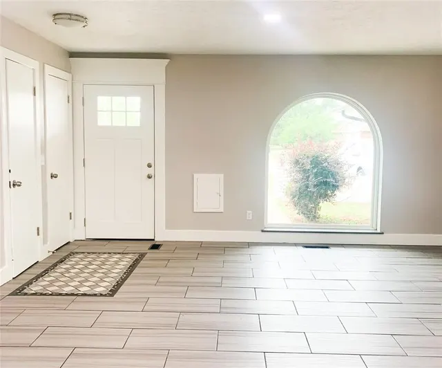 Photo 5 — 7008 N Comanche Avenue, Oklahoma City, OK 73132